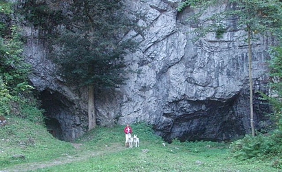 jeskyně v Býčí skále